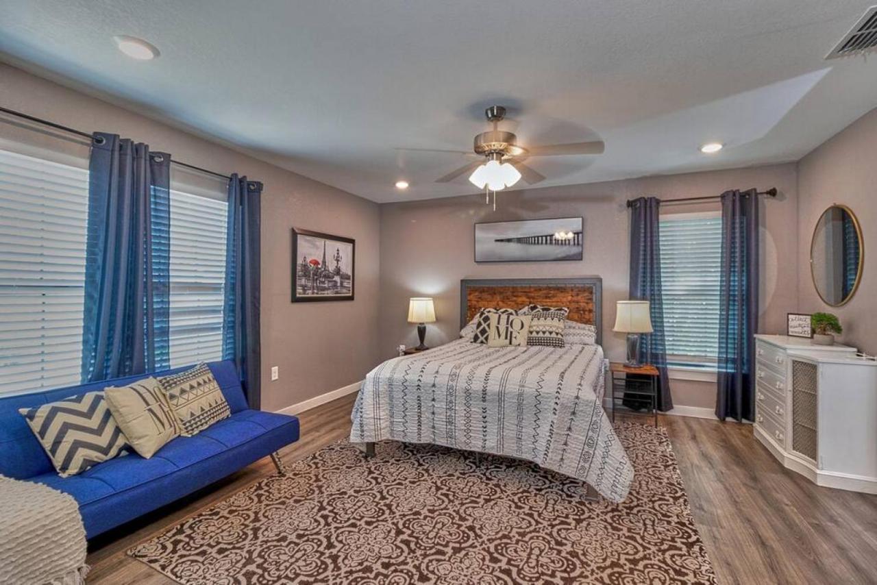 Cozy Haven Attached To Million - South